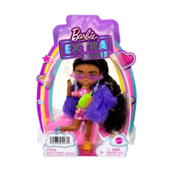 Barbie-Extra Minis Mini Bambola Articolata Con Vestito Rosa E Rosso, Pelliccia Viola E Morbidi Capelli Ricci, Giocattolo Per Bambini 3+ Anni, Hgp63