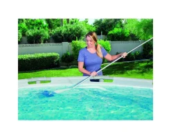 Bestway Aspiratore Funziona Con Pompe Da 2.006 Lt/H E Superiori, Tubo Da Mt. 6 E Mm. 32 Di Diametro Incluso, Ideale Per Tutte Le Piscine, Asta In Alluminio In 4 Sezioni, 3 Adattatori