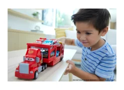 Disney Pixar Cars Mack Trasportatore, Camion Da 33 Cm Con Rampa Per Trasportare 12 Macchinine