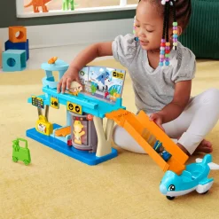 Fisher-Price Little People Avventure In Aeroporto, Playset Con Nastro Trasportatore Dei Bagagli, Include 1 Aereo, 2 Personaggi E Bagagli