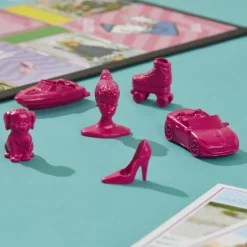 Hasbro Gaming Monopoly Barbie, Gioco Da Tavolo, Giochi Per Famiglie Per 2-6 Giocatori, Dagli 8 Anni In Su