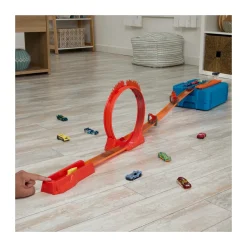 Hot Wheels Box Track Builder Con 1 Veicolo Hot Wheels Incluso, Confezione Modulabile Con E Accessori A Tema Fuoco Inclusi, Giocattolo Per Bambini, 4+ Anni, Hmc04