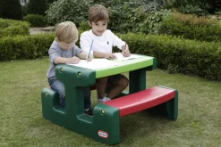 Little Tikes Tavolino Da Picnic Junior Per Bambini Fino A 4 Posti Per Giocare, Fare I Compiti & Costruire