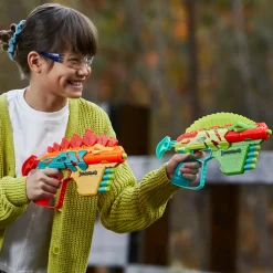 Nerf, Dinosquad Stego-Duo, 2 Blaster, 10 Dardi Nerf Elite 2.0, 2 Design A Forma Di Stegosauro, Blaster Nerf In Gommapiuma Per Giochi All'Aperto Di Bambini E Bambine