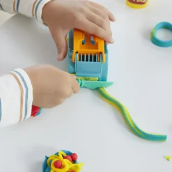 Play-Doh, La Fabbrica Del Divertimento, Playset Di Attivita Manuali, Pasta Modellabile In 3 Colori