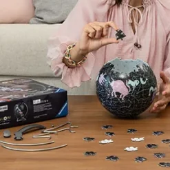 Ravensburger 3D Puzzle Globo Glow In The Dark Costellazioni, Impara Al Geografia In Inglese, 180 Pezzi, 6+ Anni