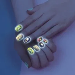 Shiny Nails