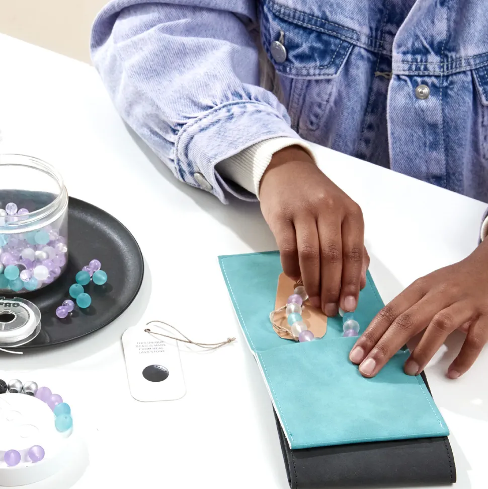 Studio Di Gioielli E Braccialetti Con Perline